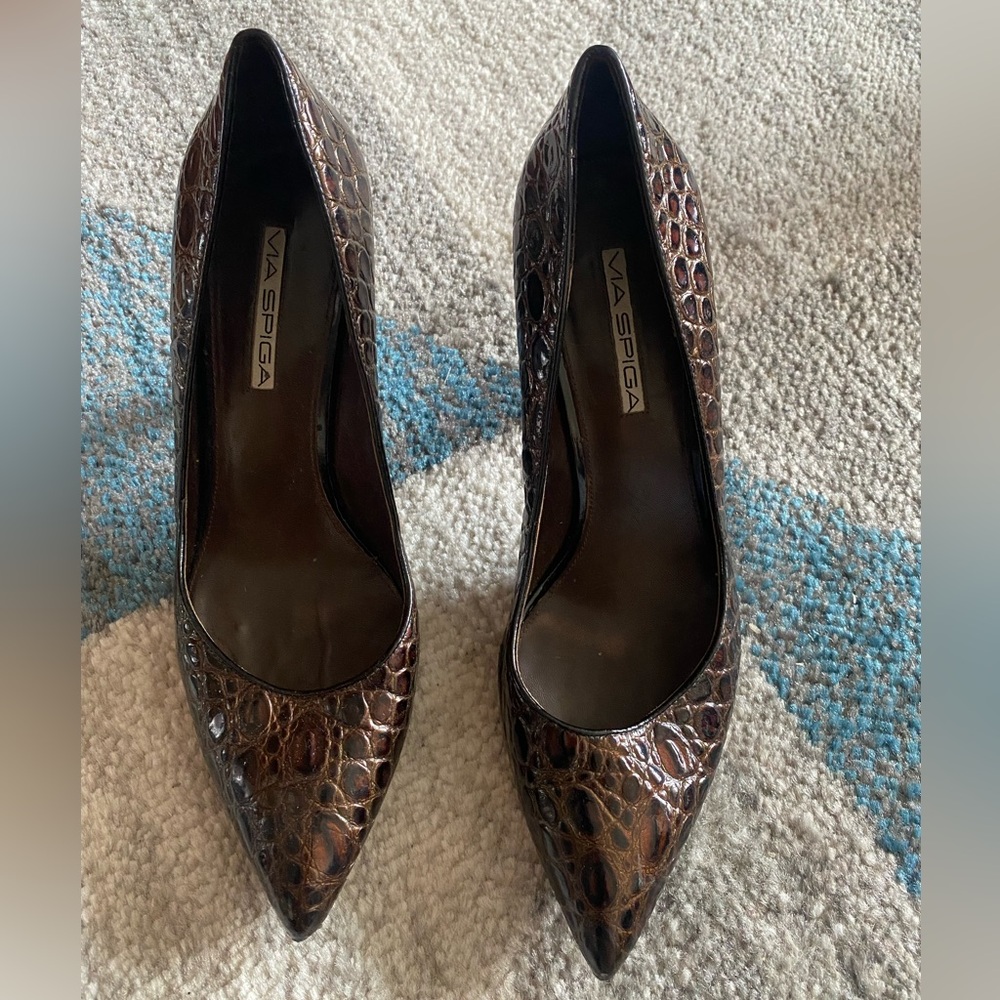 Via Spiga brown croc / snake skin leather heels
